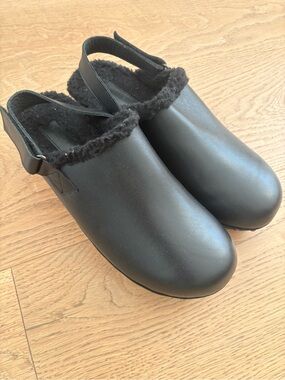 Sister x Soeur clogs, size 40.